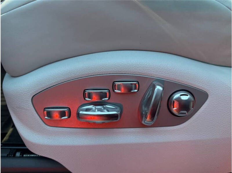 2020 Porsche Macan Turbo