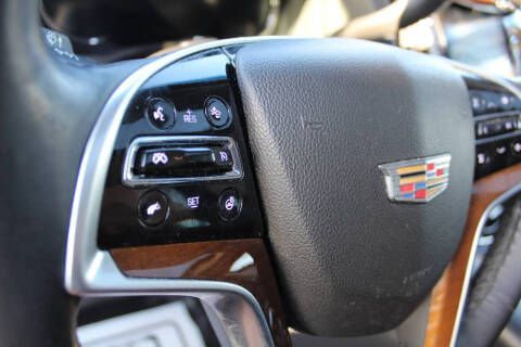 2017 Cadillac Escalade Luxury