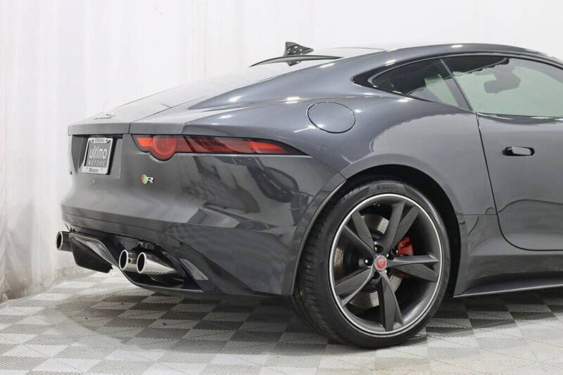 2018 Jaguar F-TYPE R