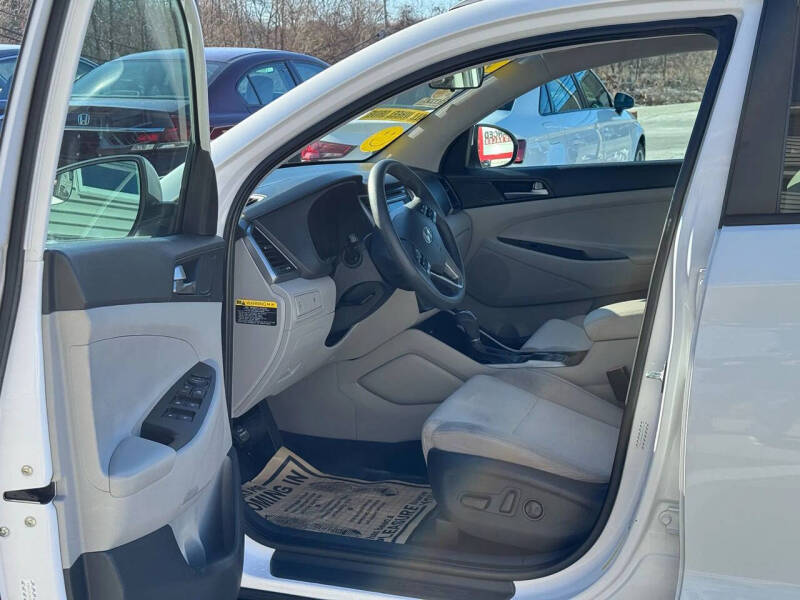 2016 Hyundai Tucson SE