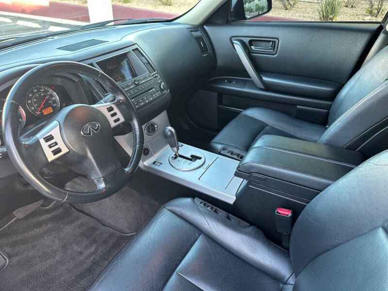 2005 Infiniti FX35