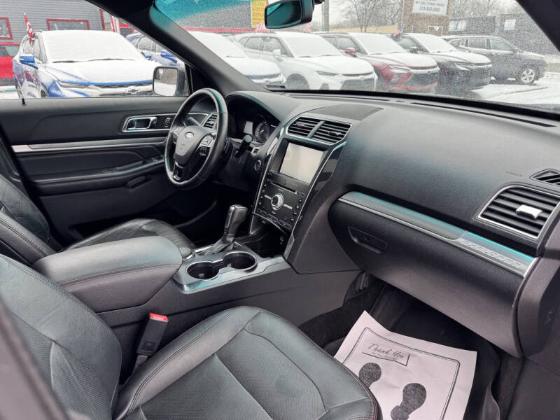 2016 Ford Explorer Sport