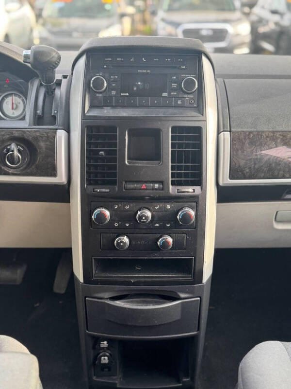 2010 Dodge Grand Caravan SXT