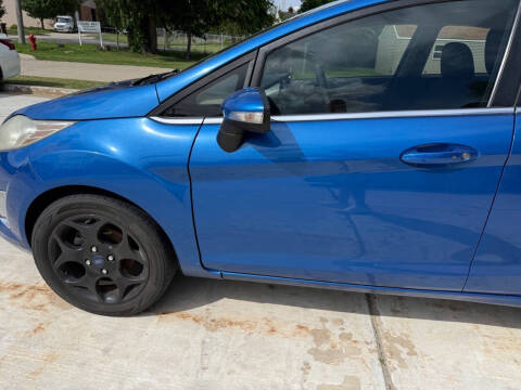 2011 Ford Fiesta SES