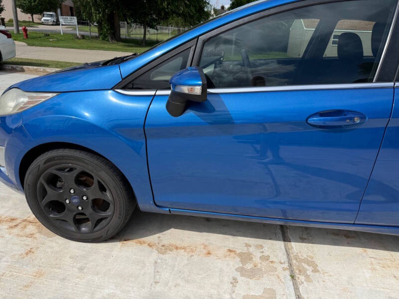 2011 Ford Fiesta SES