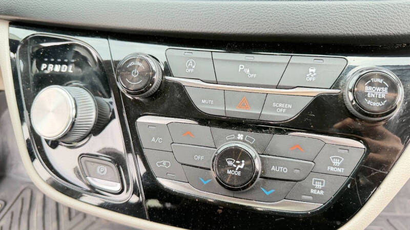 2019 Chrysler Pacifica Touring L