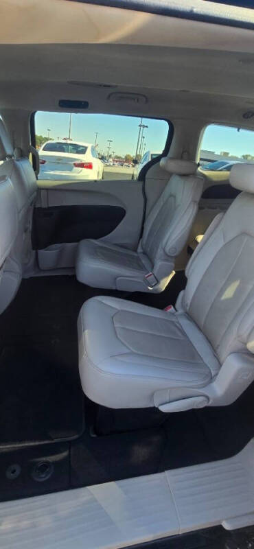 2021 Chrysler Pacifica Touring L