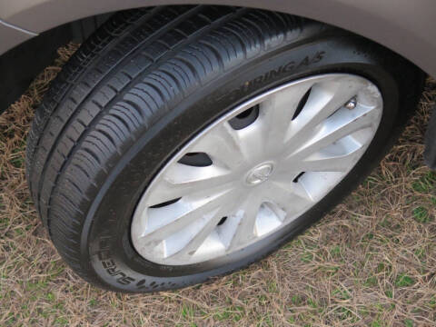 2015 Nissan Versa 1.6 S Plus