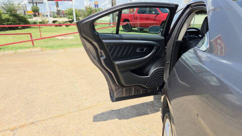 2011 Ford Taurus SEL