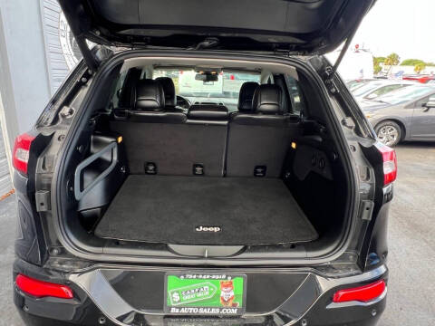 2017 Jeep Cherokee Overland