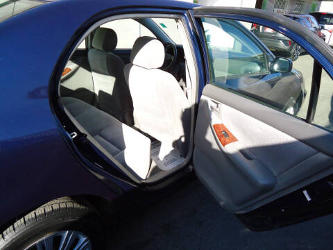 2006 Toyota Corolla LE