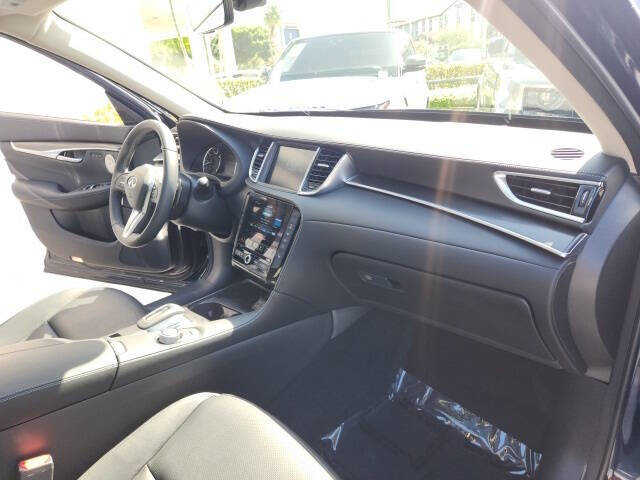 2025 Infiniti QX50 Luxe