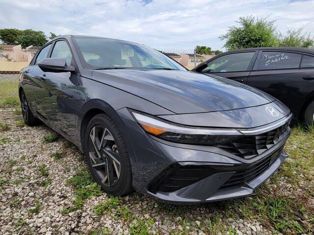 2024 Hyundai Elantra Limited