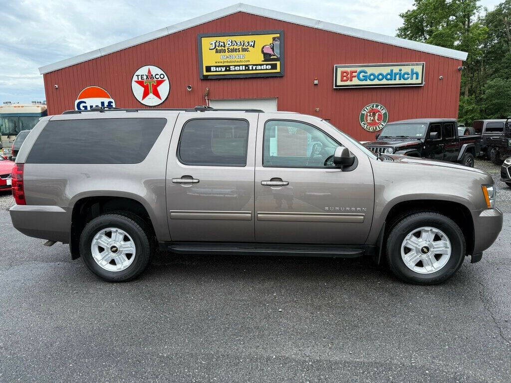 2014 Chevrolet Suburban 2