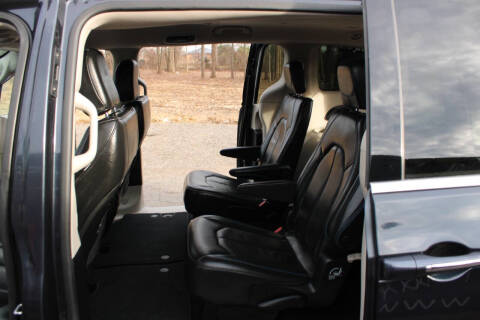 2021 Chrysler Pacifica Touring L