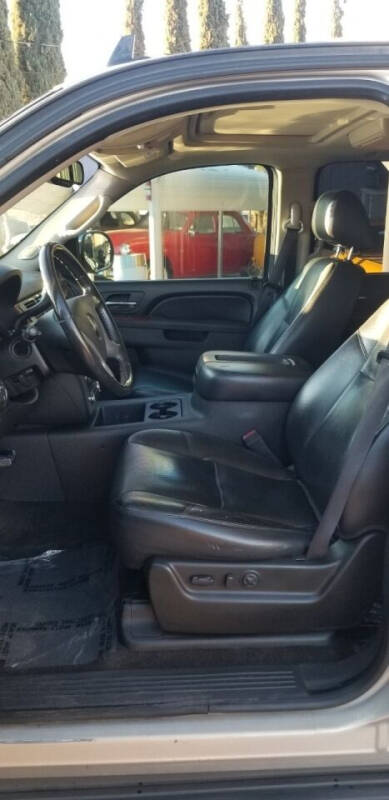 2011 GMC Yukon XL SLT