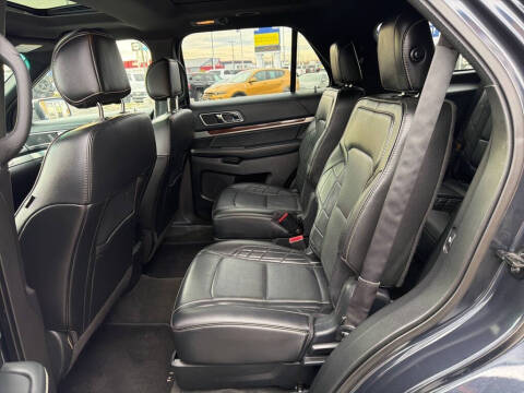 2017 Ford Explorer Platinum