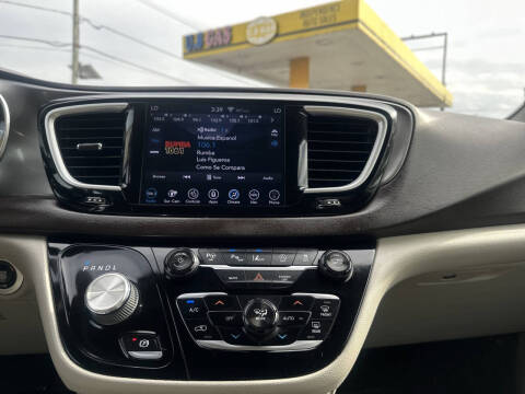 2018 Chrysler Pacifica Touring L