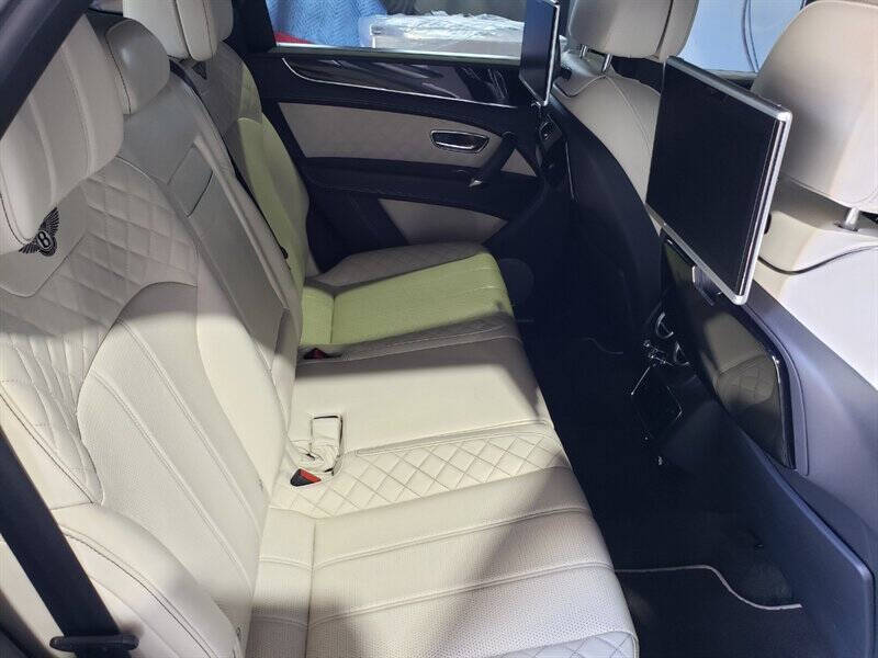 2018 Bentley Bentayga 7