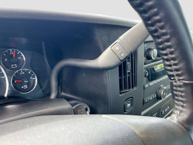 2023 Chevrolet Express 2500