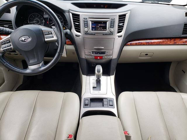 2012 Subaru Outback 2.5i Limited