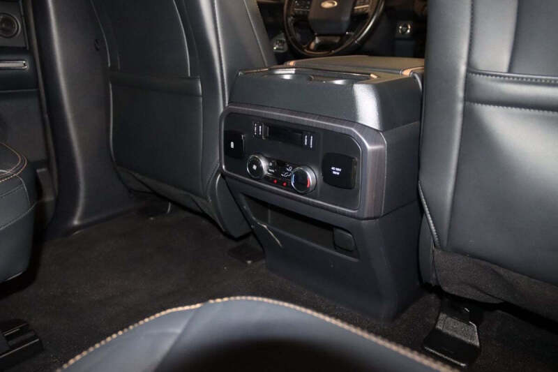 2023 Ford Expedition MAX Platinum