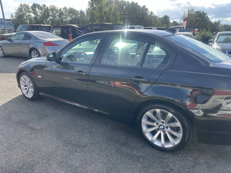 2011 BMW 3 Series 328i