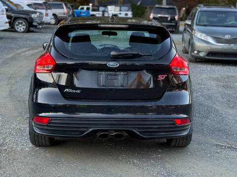 2018 Ford Focus ST