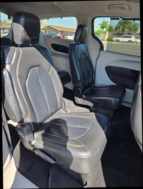 2017 Chrysler Pacifica