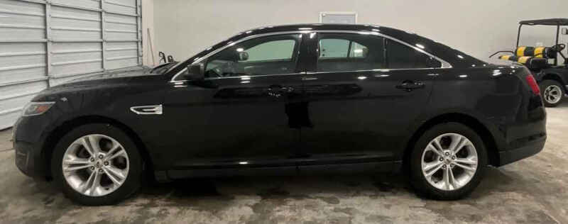 2016 Ford Taurus SEL