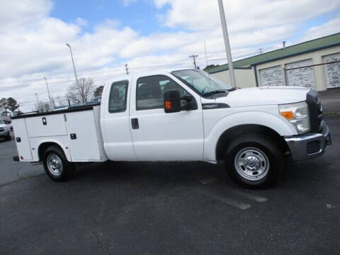 2016 Ford F-250 Super Duty for sale at GOWEN WHOLESALE AUTO in Lawrenceburg TN