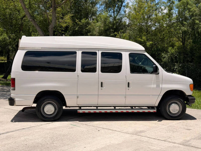 2006 Ford E-Series E-250