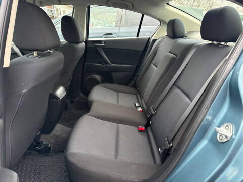 2011 Mazda MAZDA3 i Touring