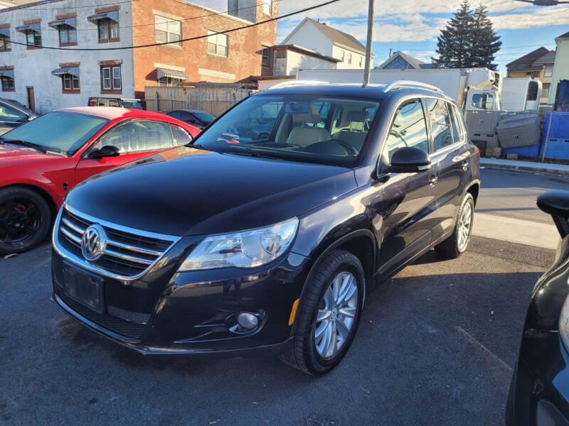 2009 Volkswagen Tiguan for sale at A J Auto Sales in Fall River MA