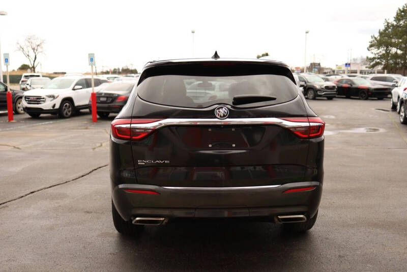 2020 Buick Enclave Essence