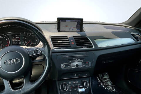 2017 Audi Q3 2.0T quattro Prestige