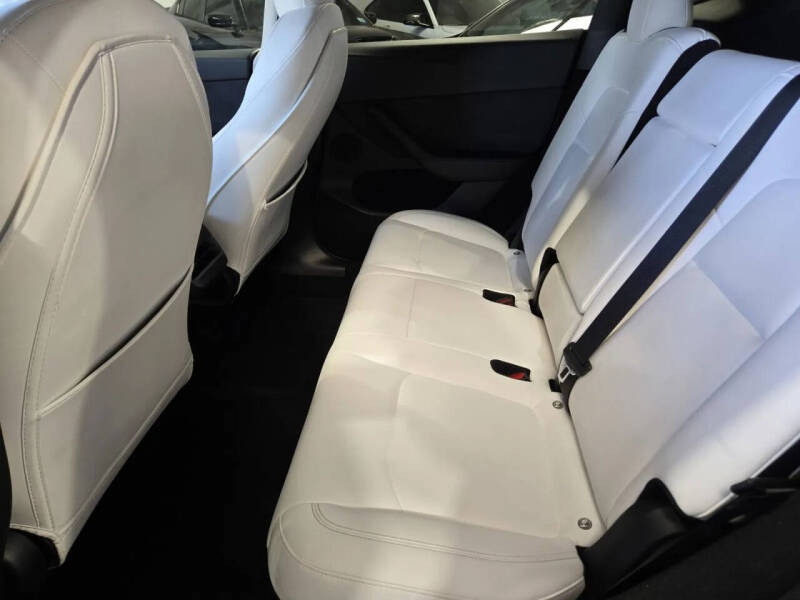 2023 Tesla Model Y Performance