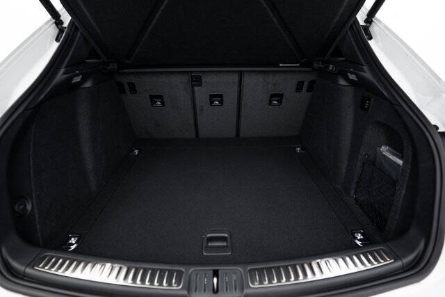 2026 Porsche Macan T