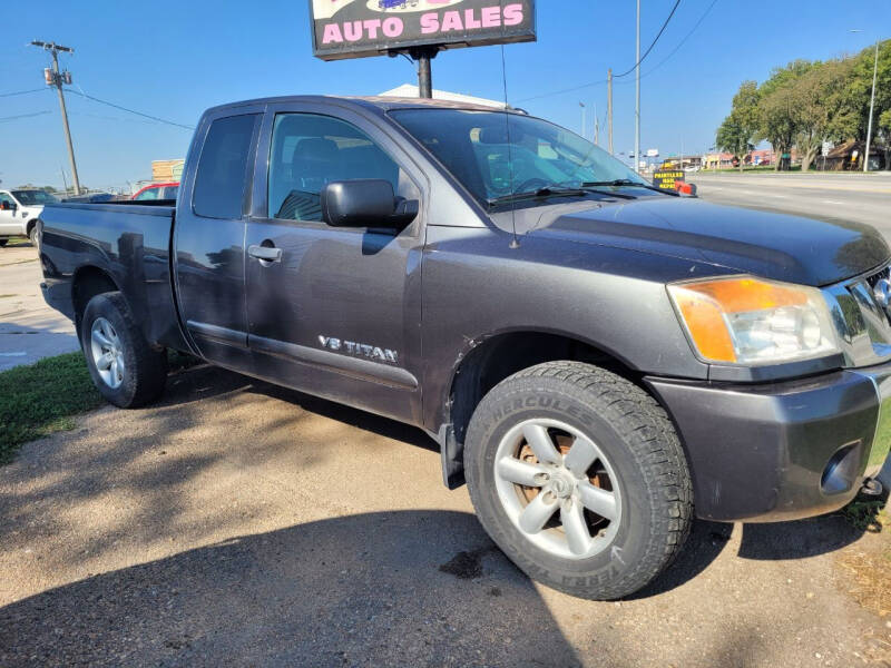 2009 Nissan Titan for sale at Hoskins Auto Sales in Hastings NE