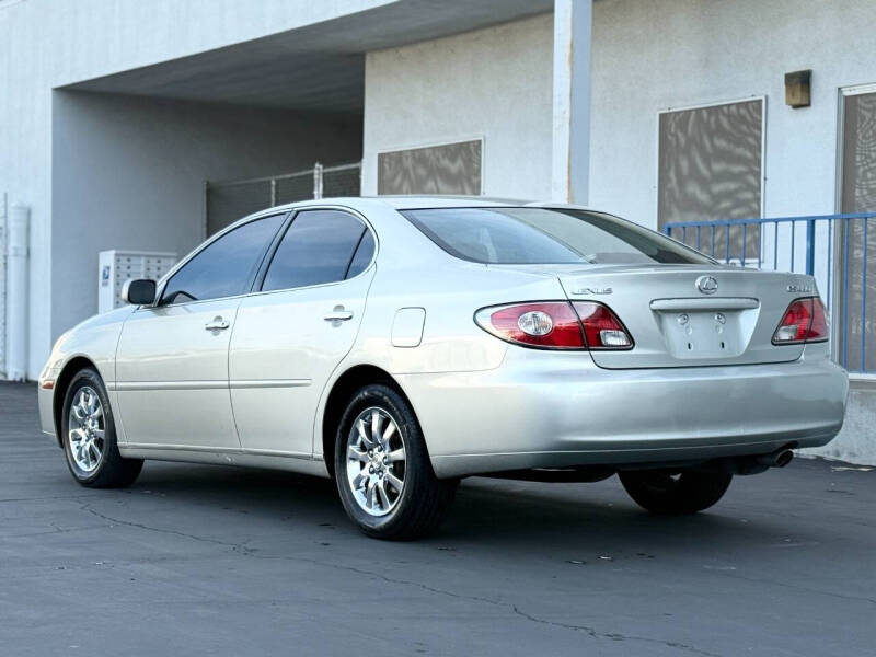 2004 Lexus ES 330