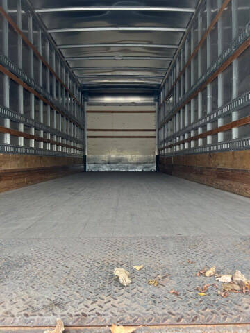 2018 Freightliner M2 106