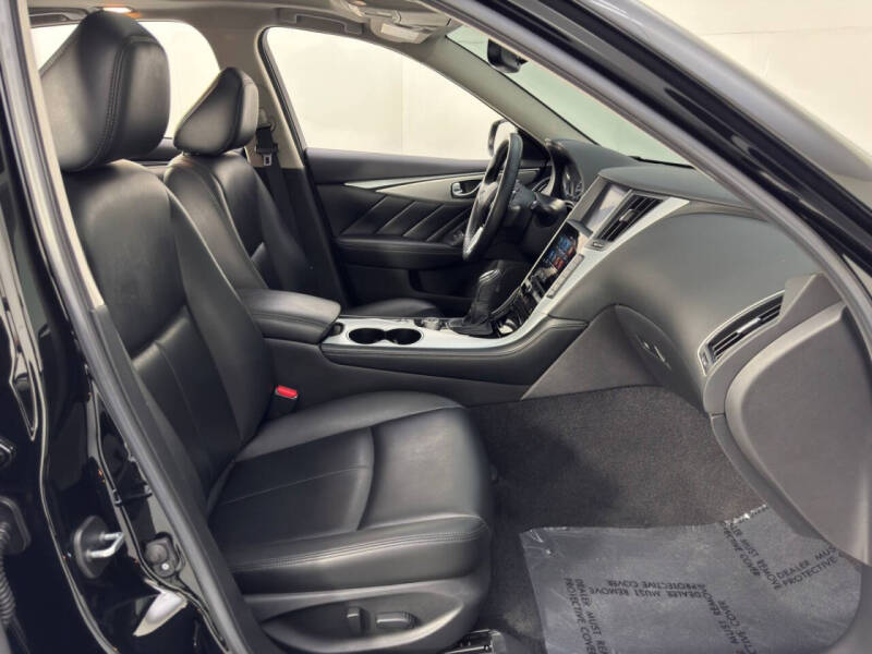 2021 Infiniti Q50 Luxe