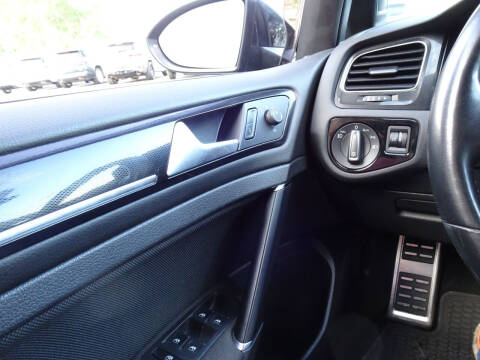 2017 Volkswagen Golf GTI S