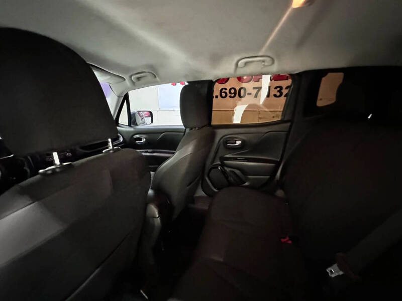 2017 Jeep Renegade Altitude