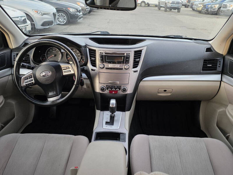 2013 Subaru Outback 2.5i Premium