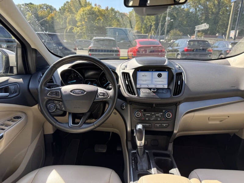 2019 Ford Escape SEL