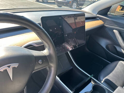 2020 Tesla Model 3 Standard Range