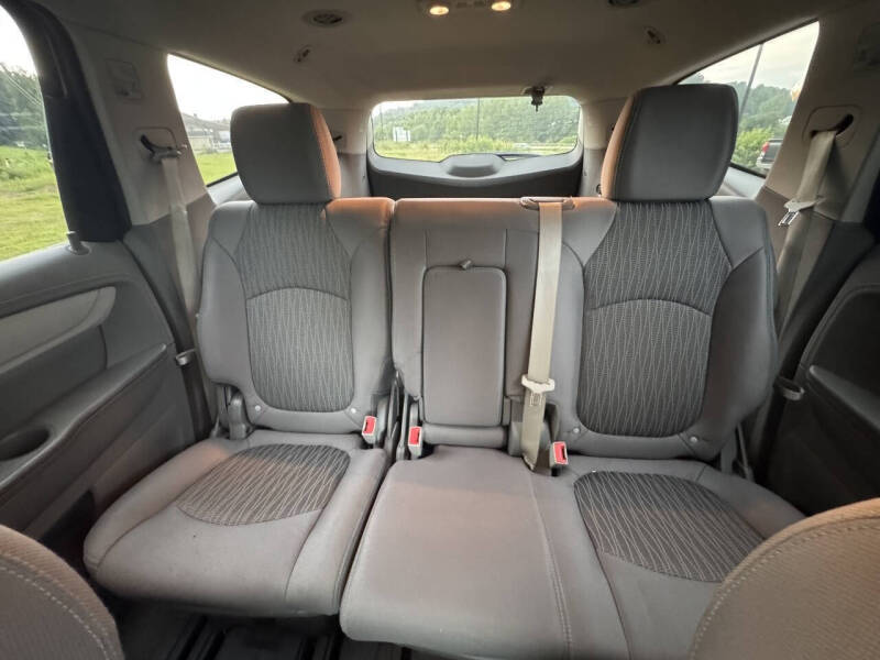 2017 Chevrolet Traverse LS