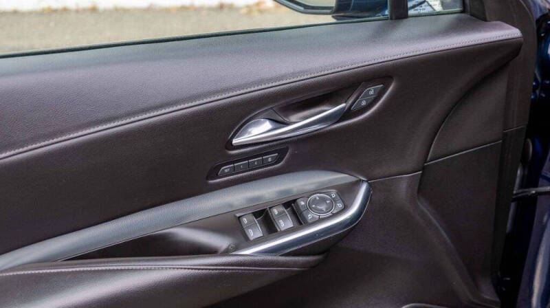 2021 Cadillac XT4 Premium Luxury