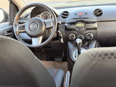 2013 Mazda MAZDA2 Touring